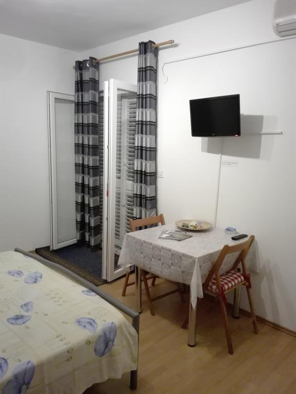 Studio Apartments Ivica Primošten Extérieur photo